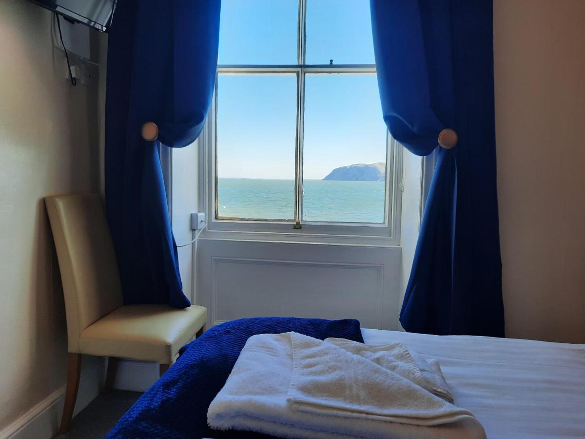Hen Dy Bed & Breakfast ลันดิดโน ภายนอก รูปภาพ