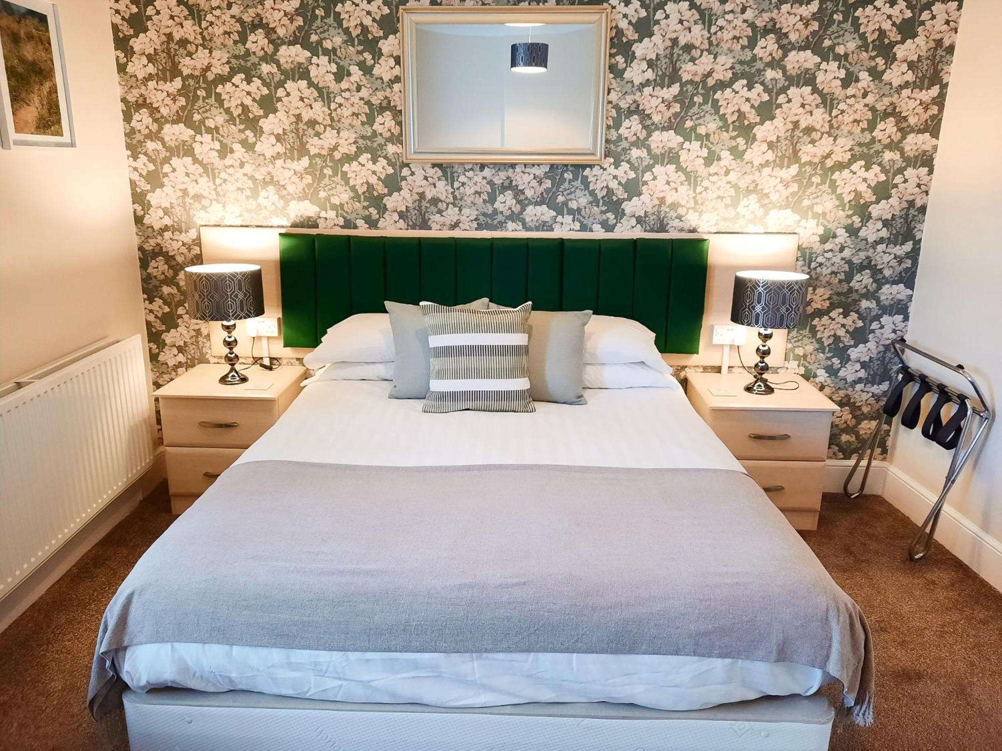 Hen Dy Bed & Breakfast ลันดิดโน ภายนอก รูปภาพ