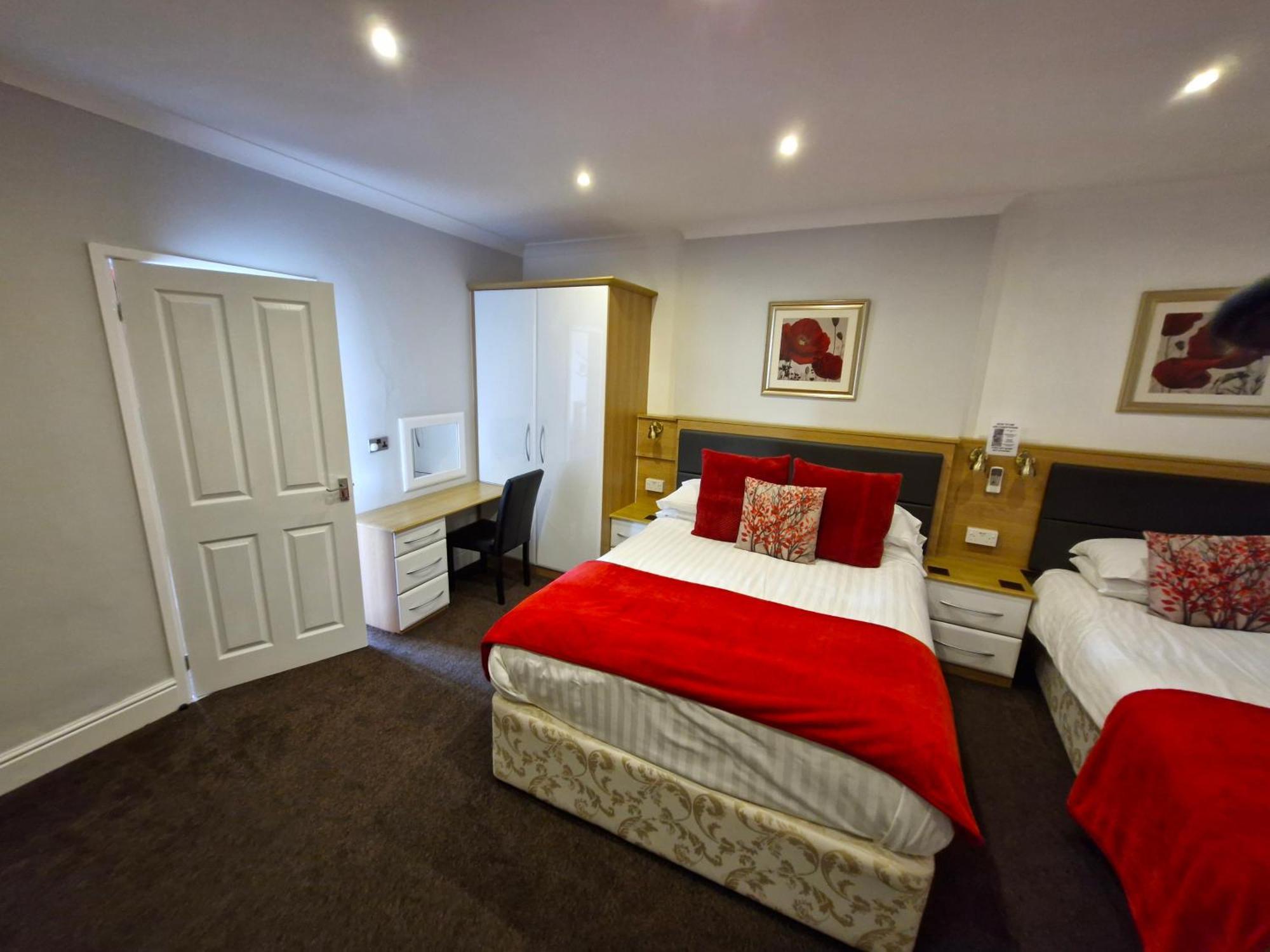 Hen Dy Bed & Breakfast ลันดิดโน ภายนอก รูปภาพ