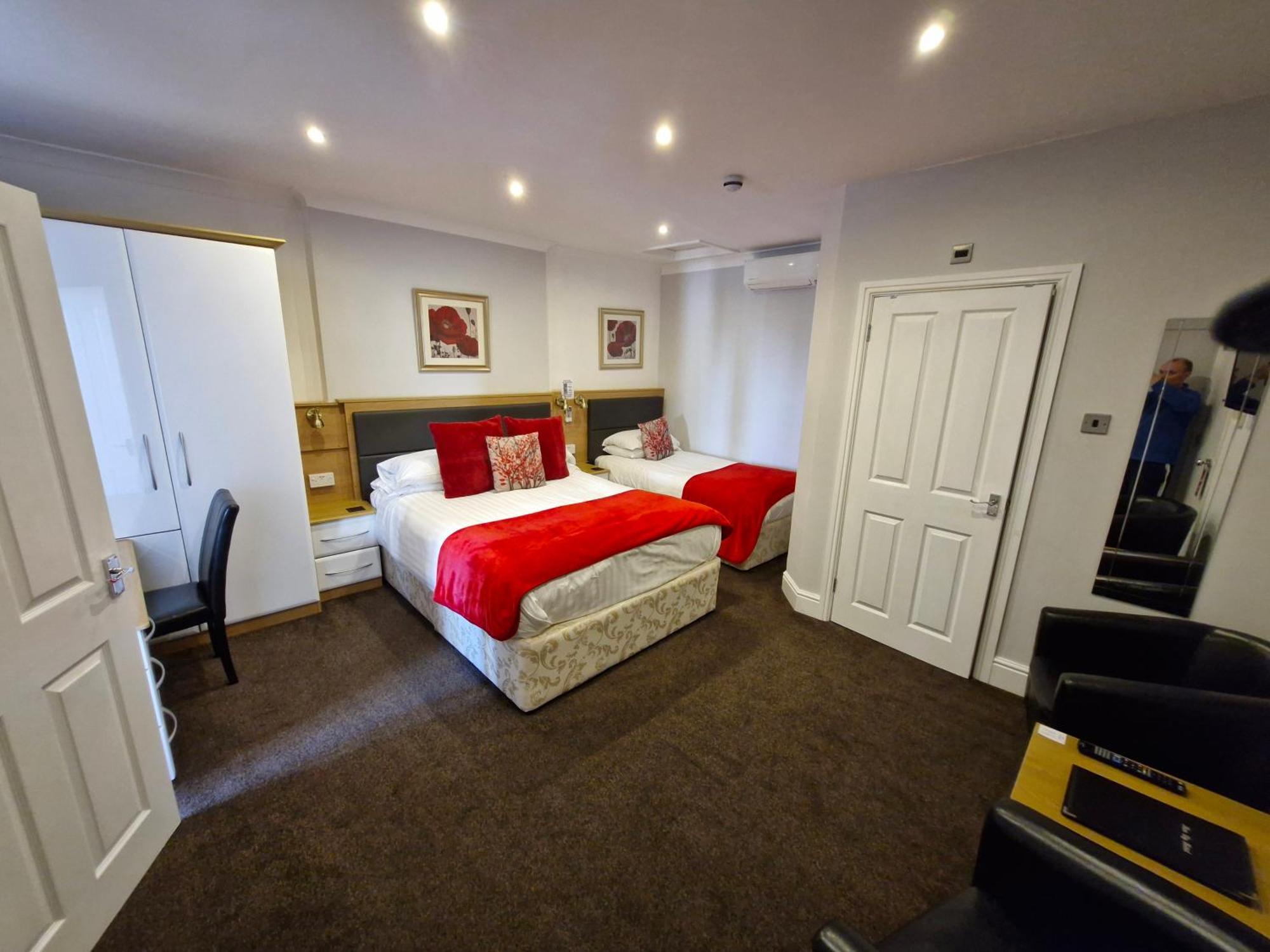 Hen Dy Bed & Breakfast ลันดิดโน ภายนอก รูปภาพ